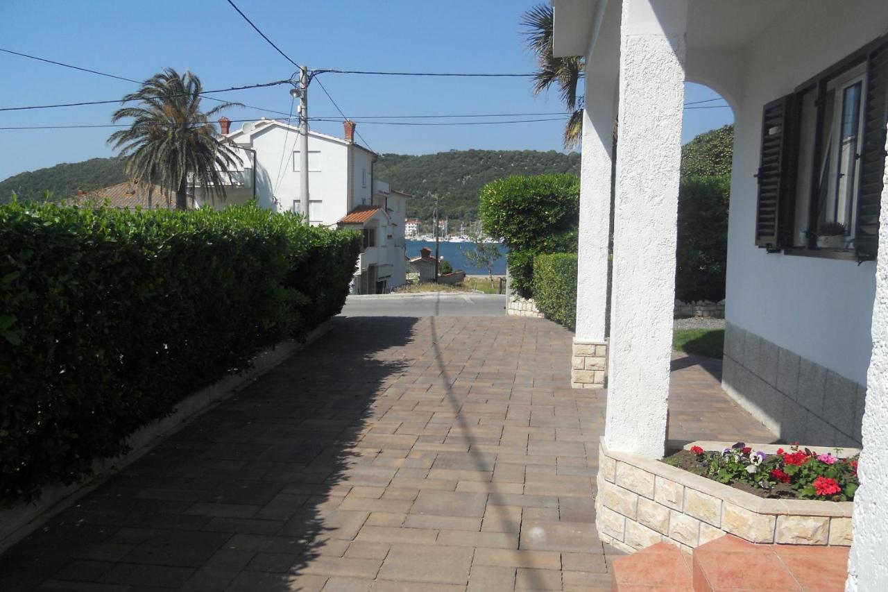 Apartment Supetarska Draga - Donja 5030A Esterno foto