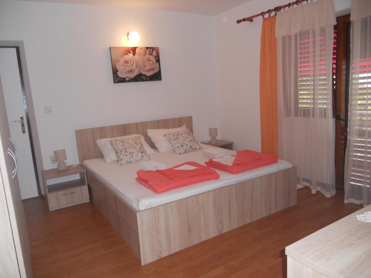 Apartment Supetarska Draga - Donja 5030A Esterno foto