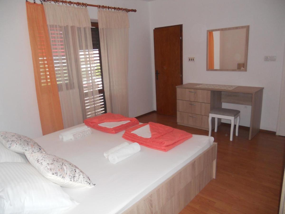 Apartment Supetarska Draga - Donja 5030A Esterno foto